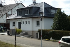 30 | 2-Fam. Whs, Ricarda-Huch-Str. 3, Ettlingen, Straßenansicht (nach Sanierung und Umbau)