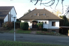 31 | 2-Fam. Whs, Ricarda-Huch-Str. 3, Ettlingen, Straßenansicht (vor Sanierung)