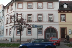 13 | Kulturdenkmal MFH Karlsburgstr. 8, Karlsruhe, Straßenansicht (vor Sanierung)